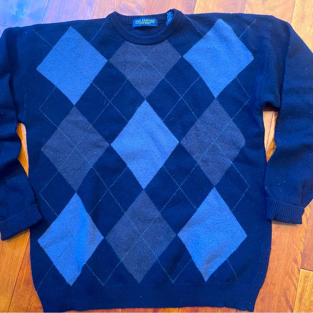 Handsome John Ashford argyle wool sweater EUC XL